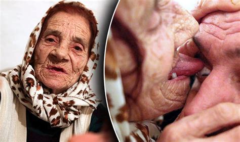 Bosnian Woman Licks People’s Eyeballs For A Living Life Life