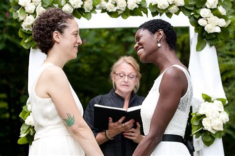 31 beautiful lesbian wedding photos that prove two brides