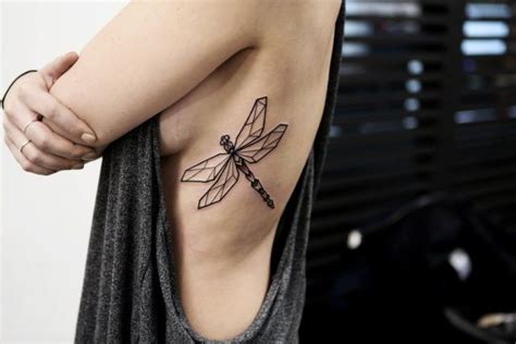 Pin By Liany Curbelo On Tattoos Dragonfly Tattoo Design Geometric