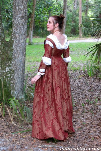 Red Italian Renaissance Dress Faerie Queen Costuming