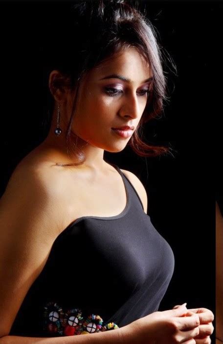 Actress Sri Divya Hot Unseen Photos Movieraja
