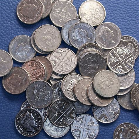 great britain uk 5 pence 5p mixed dates lot of 50 coins