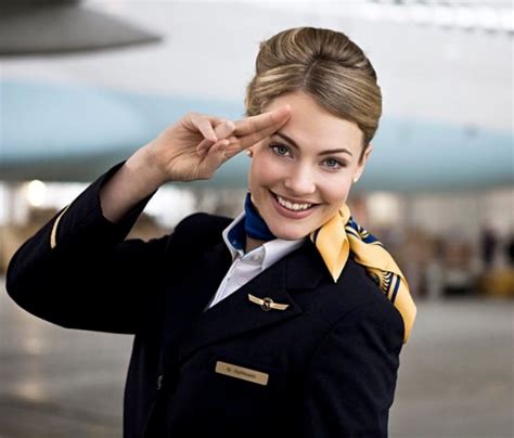 flight attendants  told    secrets  flying page    cleverst page