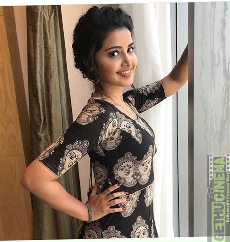 Actress Anupama Parameswaran Latest Cute Pictures