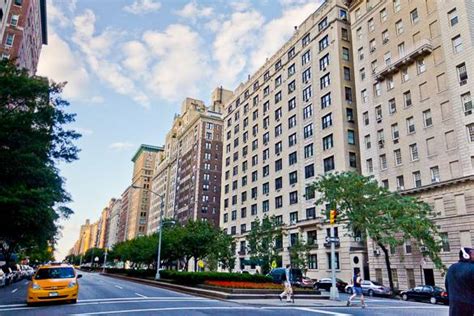 explore the upper east side of manhattan like a local