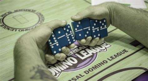 domino gambling  games  comeback
