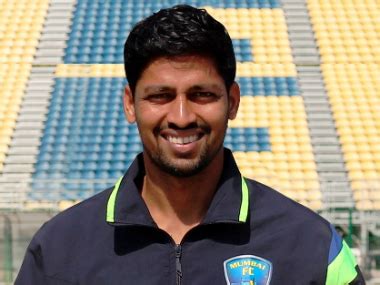 league mumbai fc sign  dempo goalkeeper laxmikant kattimani