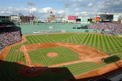 boston red sox ranking   greatest quirks  fenway park news