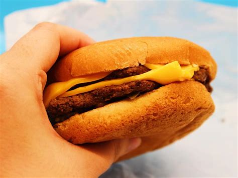 i tried double cheeseburgers from 10 fast food chains and the tastiest