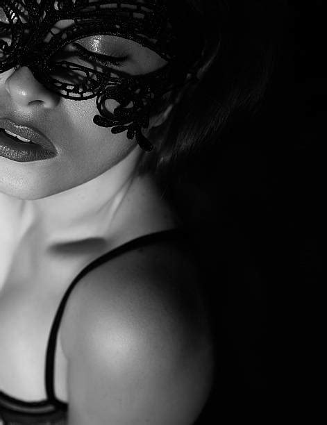 Femme Sensuelle Noir Et Blanc Banque D Images Et Photos Libres De Droit