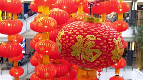 zoom  shot traditional red chinese lanterns decorating