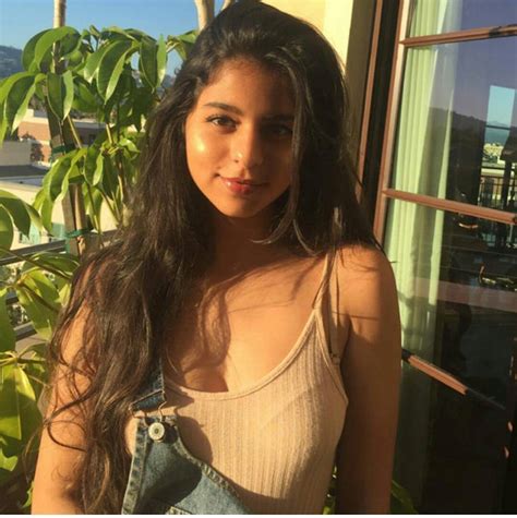 Spicy Suhana Khan Hot Looking Photos Pictures In Short Cloths