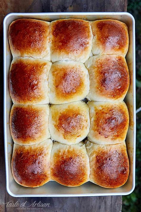 easy rustic yeast rolls taste  artisan yeast rolls homemade buns
