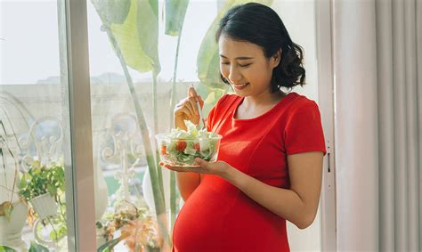 How To Stay Healthy During Pregnancy Nih Medlineplus Magazine