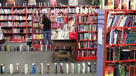 dumpertnl boekwinkel dominoes