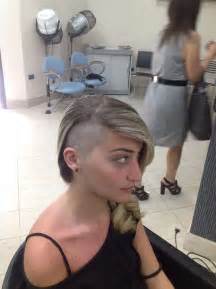 217 best her hair is out of the norm images on pinterest hairstyles short hairstyle and