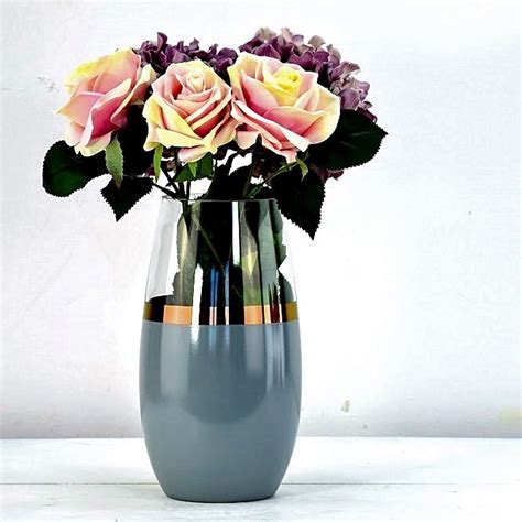 tittle  flower vase  flowers beautifies  homes  offices tozali