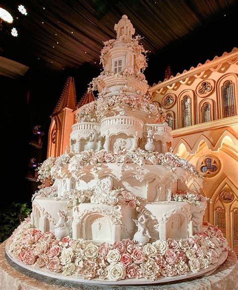pin de angela c en decorated cakes pasteles de boda enormes