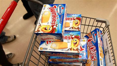 People Snatch Up The Last Shipment Of Twinkies And Ding Dongs