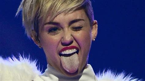 Miley Cyrus Shares Racy Valentines Day Pic For Liam Hemsworth News