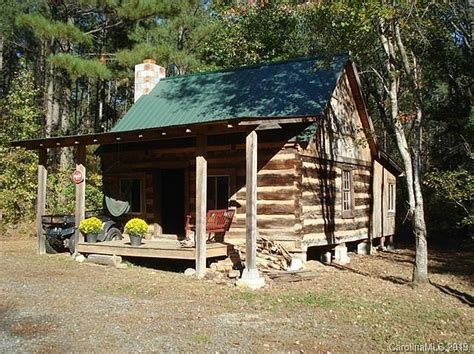 historic log cabin   acres  north carolina circa     house life