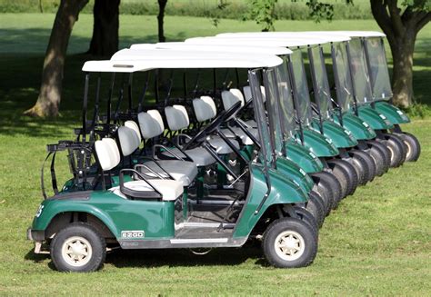 buggies ready      valley  hill  golf courses