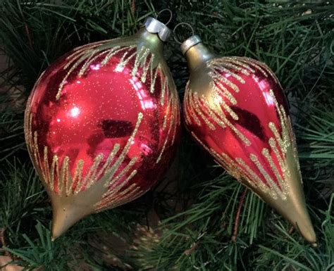 Reserve Bernicetwo Vintage Red Glass Ornaments With Gold Etsy Red