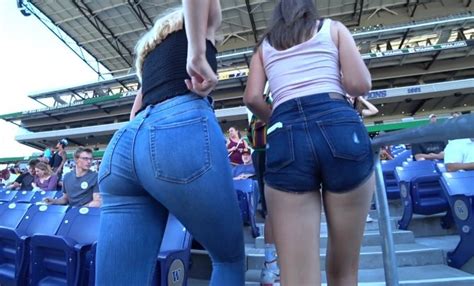 Tight Jeans Teens Photos And Videos Creepshots