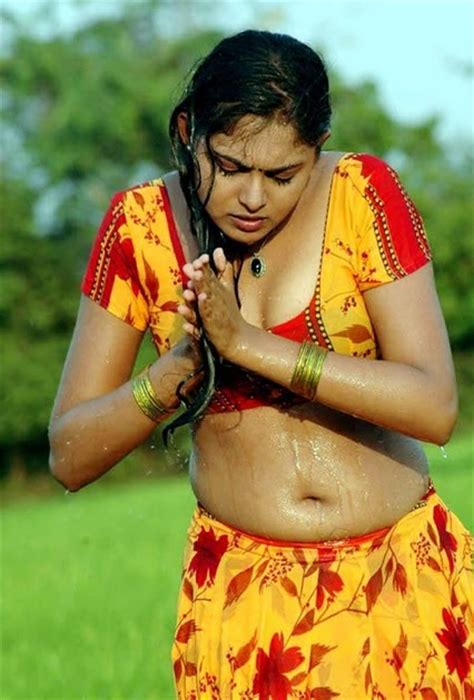 apsara tamil actress latest new hot stills navel pics