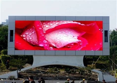 handle heat dissipation  giant outdoor led screen  summer