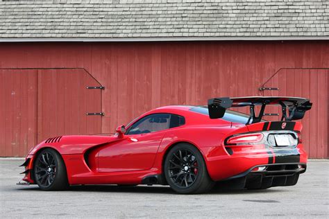 dodge viper acr     downright intimidating videogallery