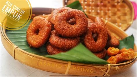 kue cincing lambang keabadian kampung kaleng