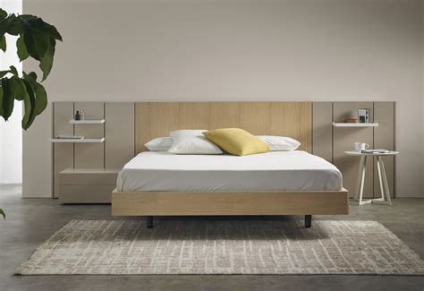 Non rischiare i tuoi soldi guadagnati duramente, pensaci due volte prima di investire e prendi la decisione con saggezza. Testiera per letto matrimoniale - PARS - Mobenia - moderna / in MDF