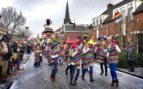 afgelasten carnaval  een forse strop voor het kronkelhoes  kloosterburen dagblad van het