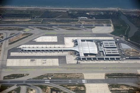 barcelona  airport  southern europe wanted  europe