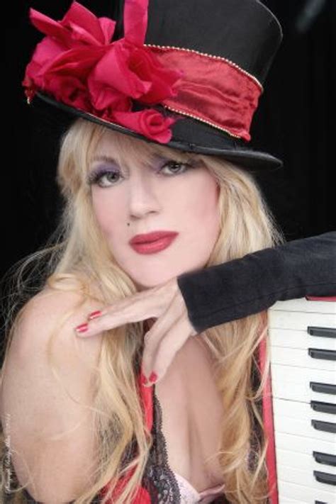 phoebe legere lights  rosendale daily dose