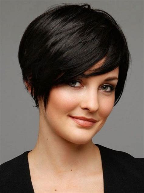 17 Captivating Hairstyles For Round Faces Sheideas