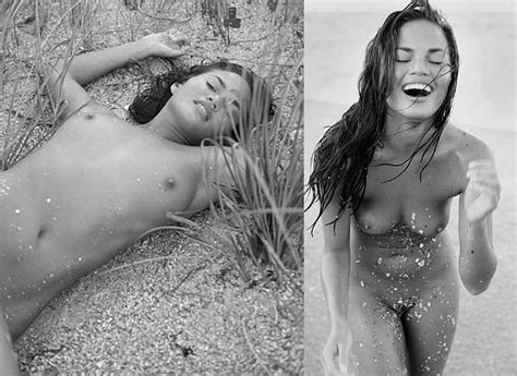 Naked Chrissy Teigen Added 07 19 2016 By Gwen Ariano