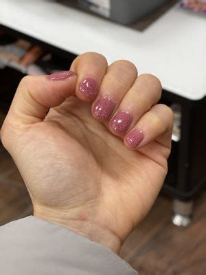 blooming nails    reviews  middle country  selden