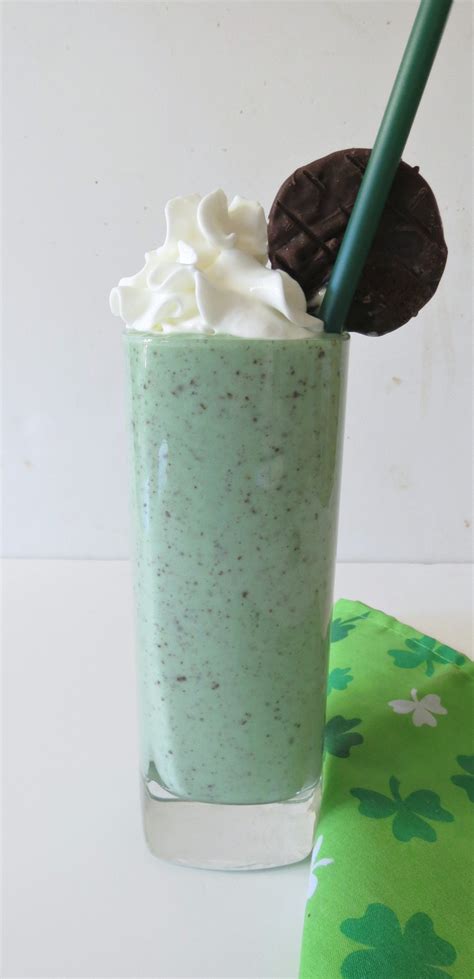 healthy shamrock shake  green smoothie ideas  st patricks day
