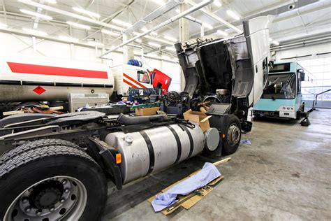 heavy duty truck repairs parts bost truck service