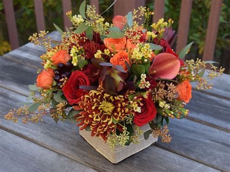 thanksgiving table centerpiece fall flower arrangements