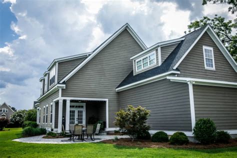 durable types  siding   house