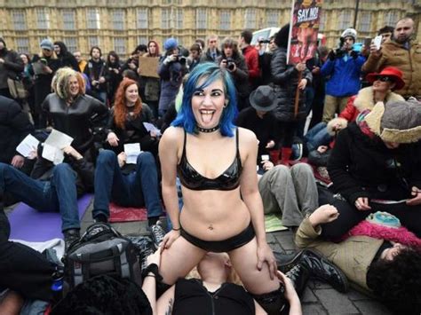 Porn Protest Westminster Hosts A New Take On Sitdown