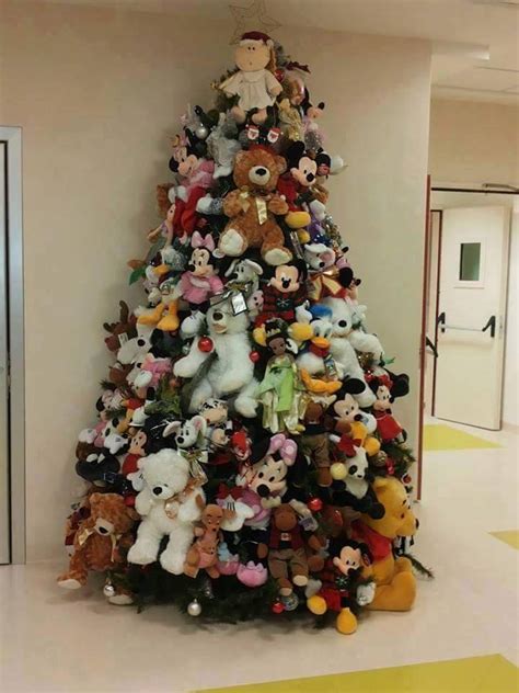 Decorazioni murali per interni e esterni, di design italiano. Idee originali per alberi di Natale fai da te