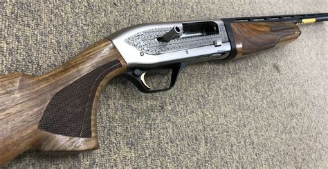 browning maxus  wood ultimate  gauge shotgun  guns  sale guntrader