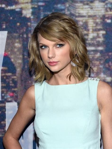 taylor swift buys porn site domain names