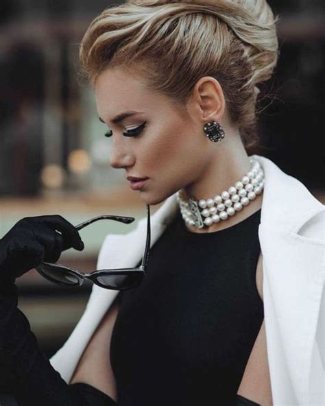 how to be classy — 21 characteristics of an elegant sophisticated woman