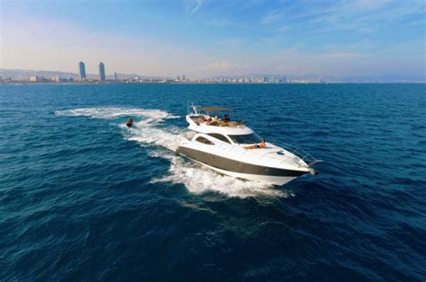 private yacht trip  barcelona  hours barcelona sailboats