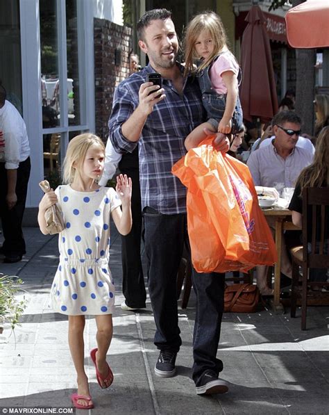 ben affleck juggles seraphina and violet on father